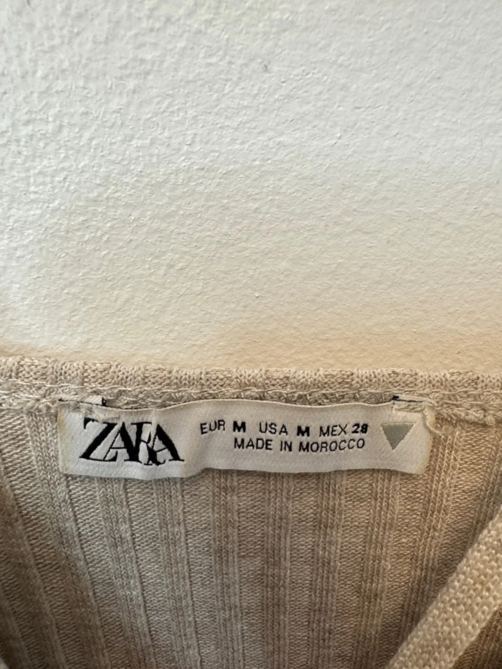 Zara Ribbed Tank - Picture 4 of 5